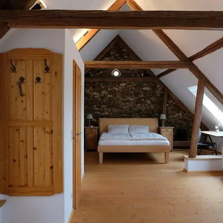 Holiday home Weinkellerurlaub Roeschitz *